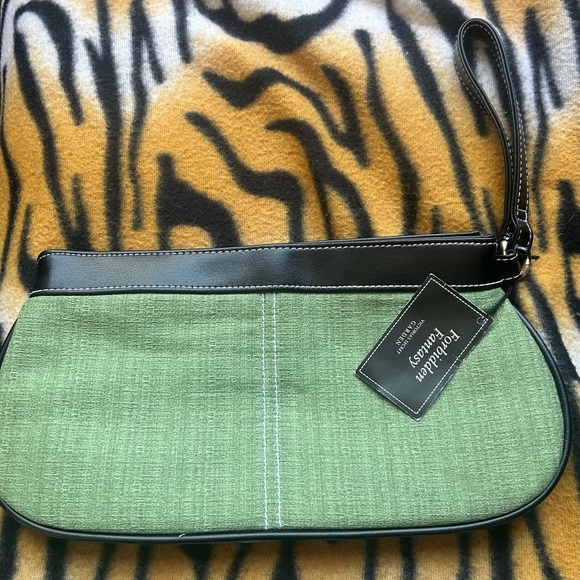 NWT- Forbidden Fantasy Victoria's Secret - Wristlet- clutch - Picture 5 of 6
